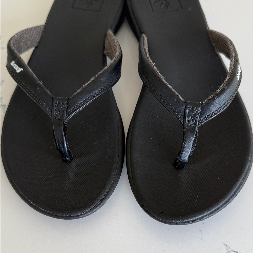 Reef Black Women's Sandals